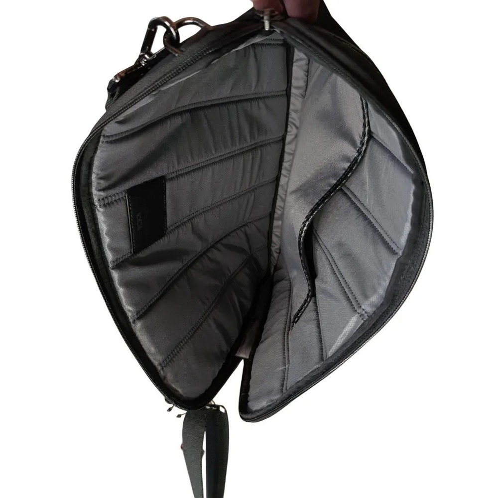 Tumi Mens Black Nylon Crossbody Messenger Bag Carbon Fiber Trim Zip NWT $395 - Picture 9 of 12